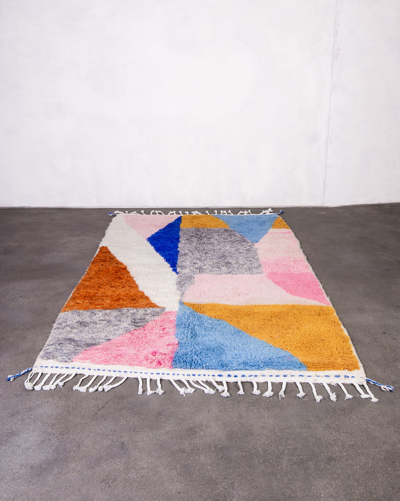 Modern designer handcrafted Berber rug from morocco Beniourain with beautiful colors and patterns